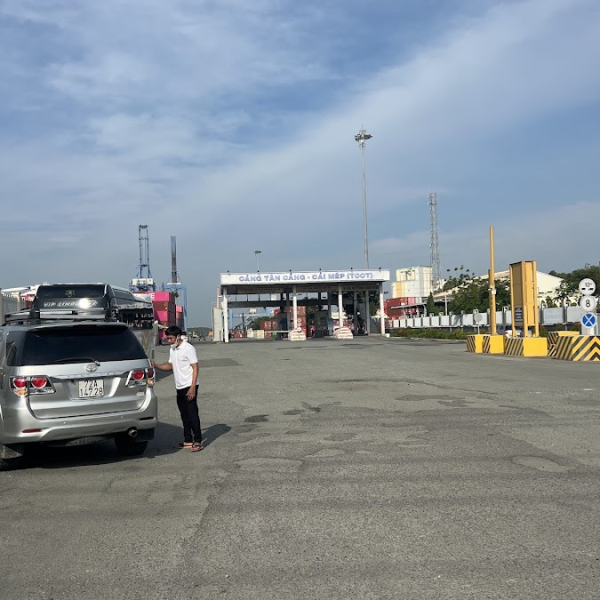 Sài Gòn từ cảng Phú Mỹ